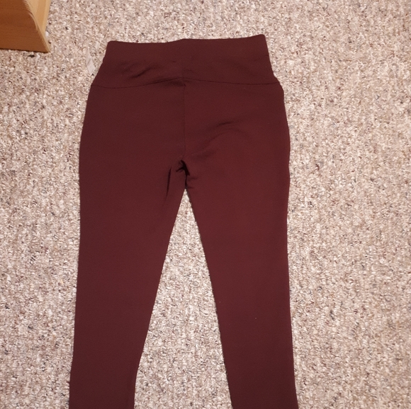 Red leggings - Picture 3 of 7